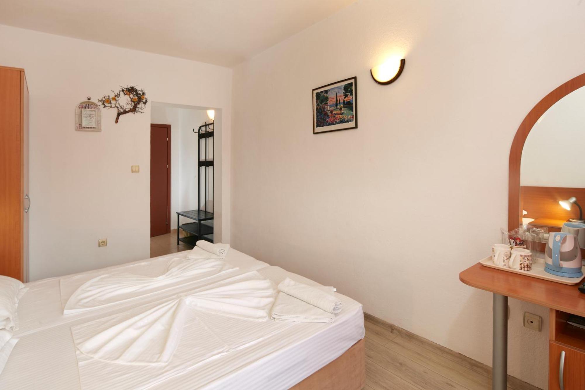 Nirvana Guest House Nesebar Eksteriør bilde